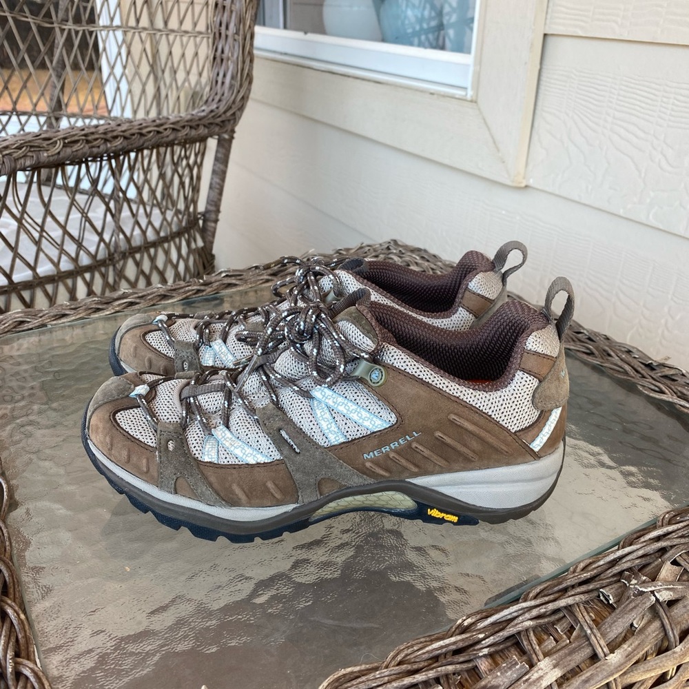 Merrell Women’s Siren Sport Olive hiking shoes Size 7.5